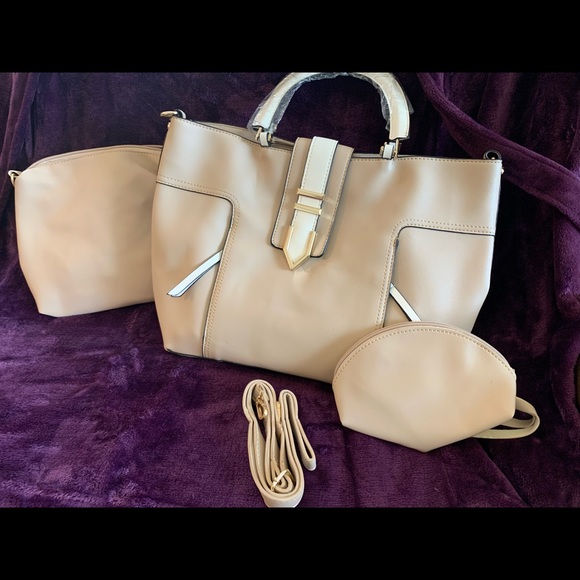 Cream colored tote bag! - Picture 1 of 6